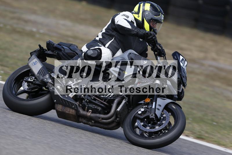 /37 09.08.2026  Pluess Motosport ADR/Freies Fahren/444